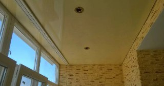 Натяжной потолок на балкон Дубна, цена 6106 руб.
